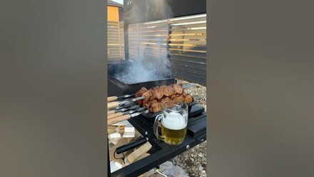 Шашлычка готовится ))