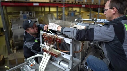 Захолаживания магнита МРТ: работы по вакуумированию бочки, заливке азотом и гелием