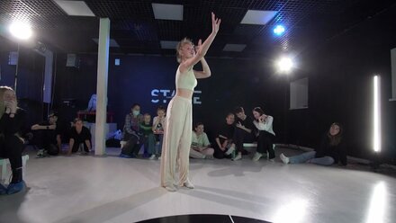 Contemporary & Experimental Duel - Beginners 14+. Finals - Ellina vs Mell