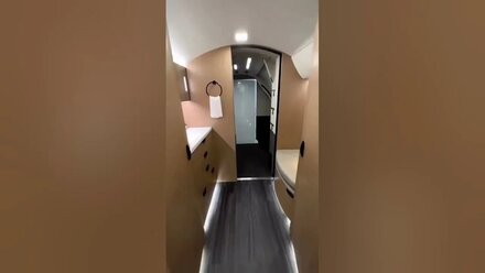 Каково это, летать на частных самолетах? А Вы знали что стоимость рейса на джете можно разделить?