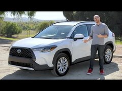 2022 Toyota Corolla Cross Test Drive Video Review