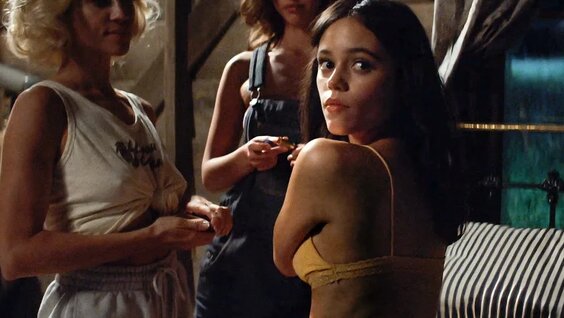 Порно күйеу бала қайын енесін ұрады