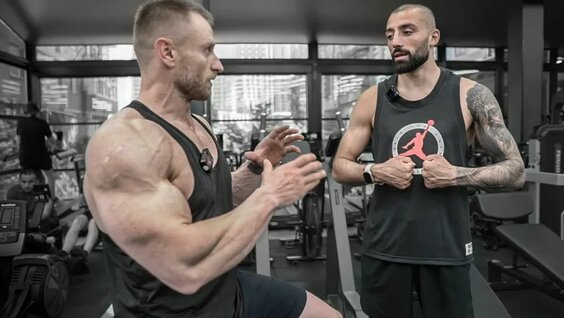 Как качаться боксерам / Тренировка с чемпионом по бодибилдингу – Video od Тренер БОКС