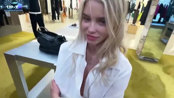 Просто очень обнаженные кадры, Алла 😍🔥😍 Жожо и Алла Брулетова с рубашкой на голое тело