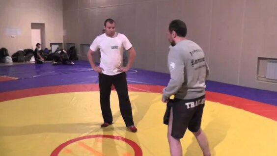 Базовая стойка и перемещение в бою по правилам MMA . Семинар Геннадия Капшая — Видео от ДАО ДЖИТ КУН...