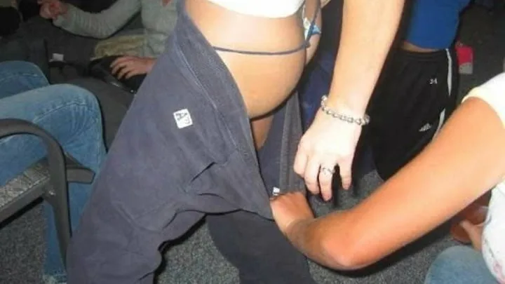 Іш киімдегі қыздар ххх