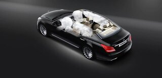 Hyundai Equus (Centennial) новый уровень безопасности и стиля.