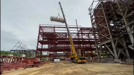 🏗️ Кран 500 тонн-ик Терекс Демаг при подъёме ёмкости на объект