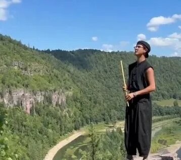 Екатеринбургте жыныстық қатынас үшін ақша төлеуге дайын әйелдер