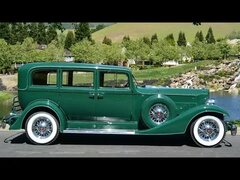 Vintage Elegance 1933 Packard Super Eight Model 1004 -7 Passenger Sedan