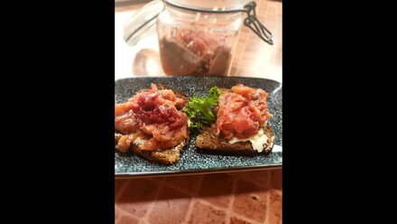 Горбуша малосольная, с укропом на праздничный стол!