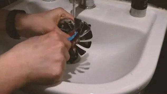 Обслуживание XFX RX 580 GTS Black Edition 8GB. Замена кулеров ...