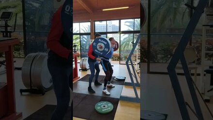 Squat -180kg.