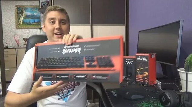 Unboxing Red Square Gaming - 1337, Redeemer, Stone KING - Смотреть ...