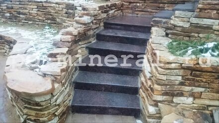 уличные ступени из гранита