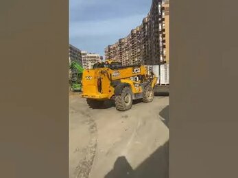 Аренда телескопического погрузчика в СПб