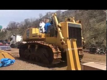 Бульдозер Komatsu D375A-5 (запуск двигателя)