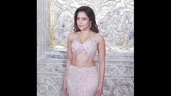 Ayollar qasam ichishadi va jinsiy aloqa qilishni sorashadi