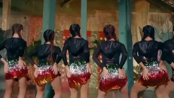 Үлкен кеуделі қыздың порно видеосы