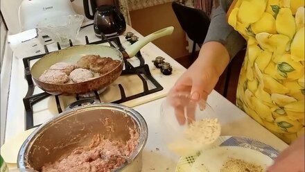 Котлеты домашние из свинины. Технология для школьников. Кулинария.