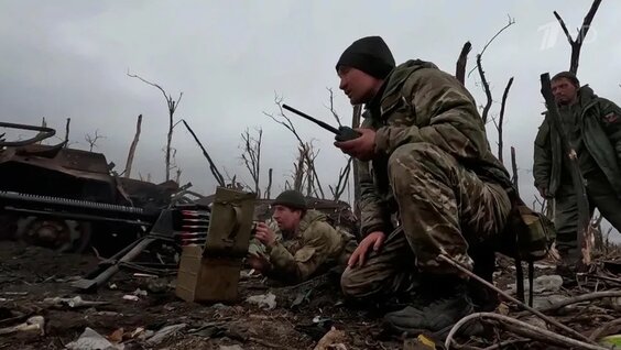 Репортаж с передовой из Луганской народной республики. Новости. Первый канал — Видео от ...