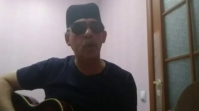 А я работаю в колхозе... ( гр. "Водопады имени Вахтанга Кикабидзе ...