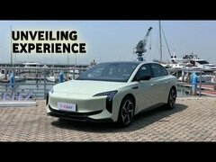 All New Hongqi EH7 HMe Full Review