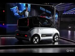 2020 Baojun E300 (Electric Car) GSEV: Detail Exterior and Interior in China