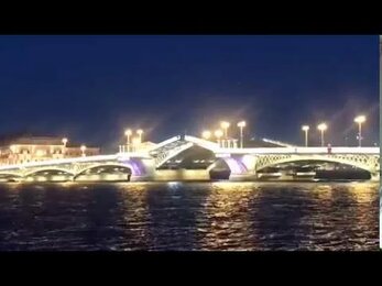 Развод мостов в Санкт-Петербурге