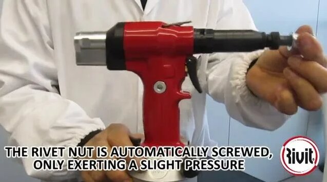 Rivit Riv939 (ENG) hydropneumatic tool for rivet nuts M3 - M12 (oil ...