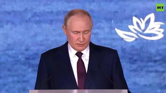 Путин: Возможность получить дальневосточную ипотеку под 2% должна быть у всех работников бюд...