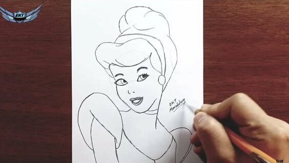 Prenses çizimi karakalem