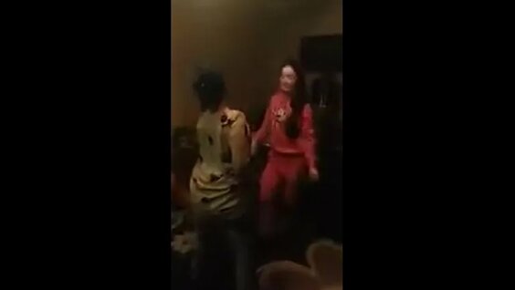 Жас хатшымен порно