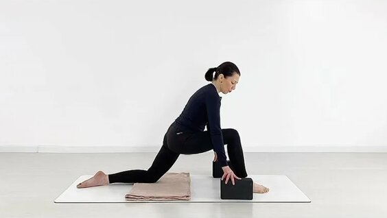 Йога-терапия при климаксе — Видео от YOGA work