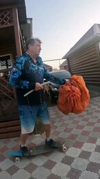 тестируем паравинг пока на скейте, надо немного прикататься, потом можно и на гидрофойле.