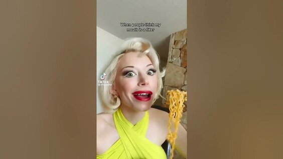 pinuppixie mouth (make my dick big)