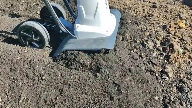 Культиватор Электрический, честный отзыв! Нужен ли культиватор для ...