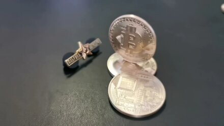 Биткоин Фабрика наград, Are there any bitcoin coins made not in China? - Now there is!