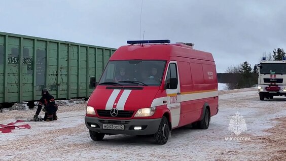 Начались масштабные учения МЧС России «Безопасная Арктика — 2025» — Видео от Новости Пер...
