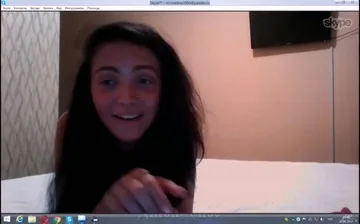 Internetda sovga sifatida kotibani sikdi