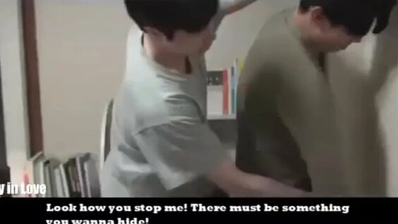 Oshxonada jinsiy aloqada bolgan qirq yoshli rus ayollari