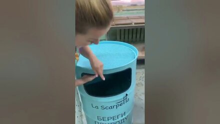 Мусорка из бочки