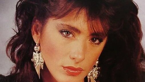 Gwen singer (nude top best 1952)