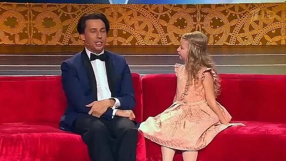 Жастар гинекологиялық креслода