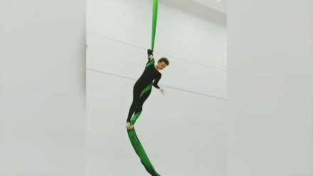Воздушные полотна Смыслова Наталья в комбинезоне Kombezza