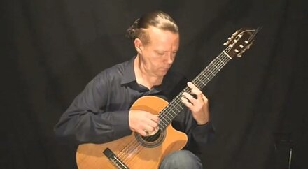 Modern Classical Guitar - Etude in A-dur (Valery Litvinov - guitar)