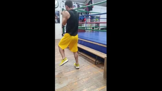 "Тренировка по боксу после рабочего дня" — Видео от Боксёр на Минималках в 39