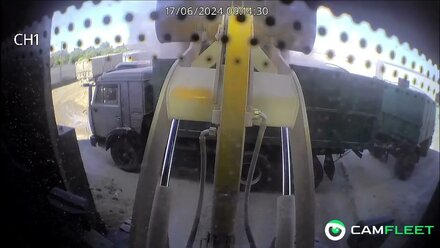 Экскаватор-погрузчик видео