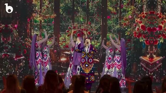 Аналардың көйлегі астындағы порно