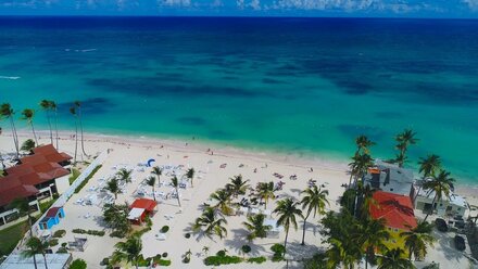 PUNTA CANA REAL ESTATE! Beachfront apartments for sale in Dominican Republic !